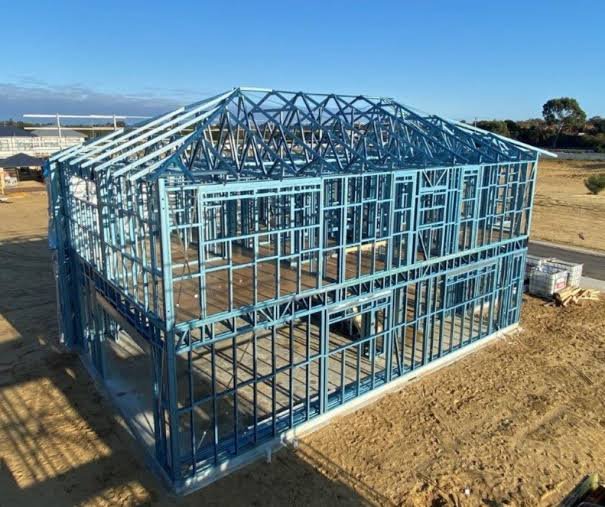 Steel Roof Trusses & Decking